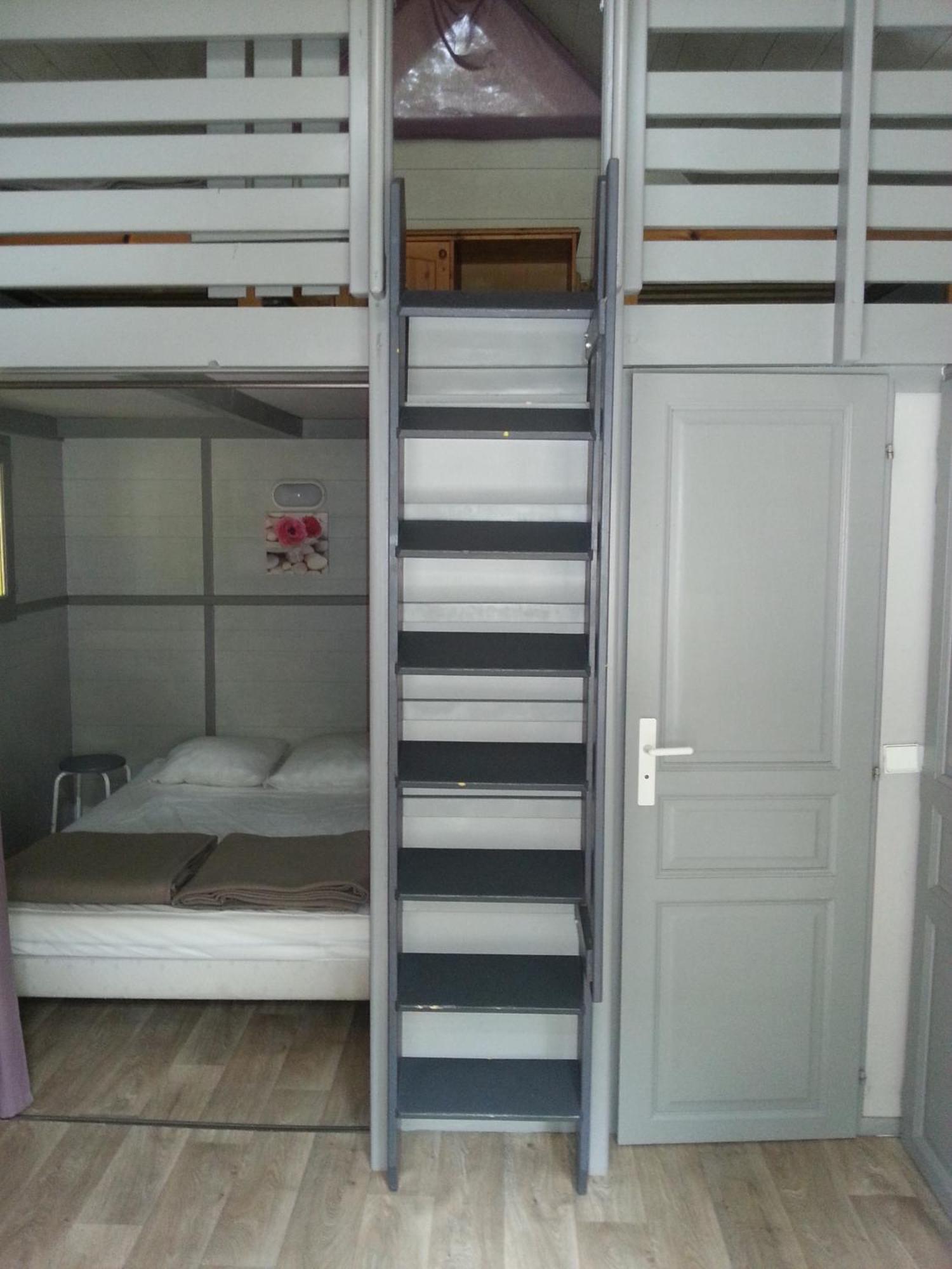 Camping Paradis Bellerive Montfrin Habitación foto