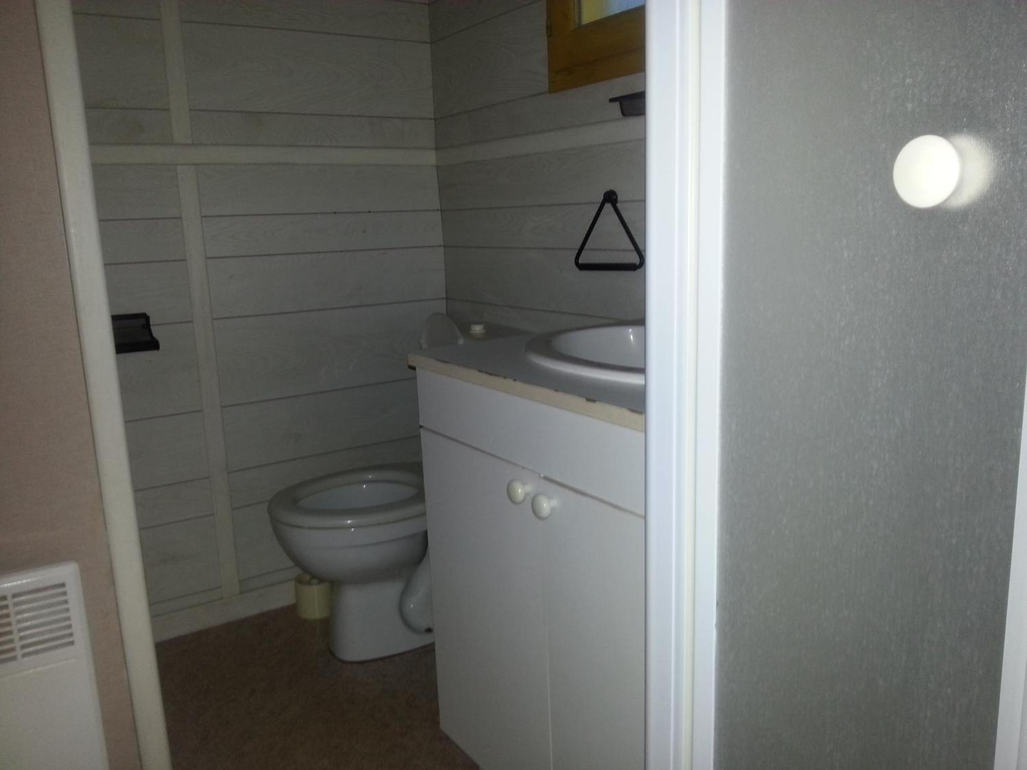 Camping Paradis Bellerive Montfrin Habitación foto