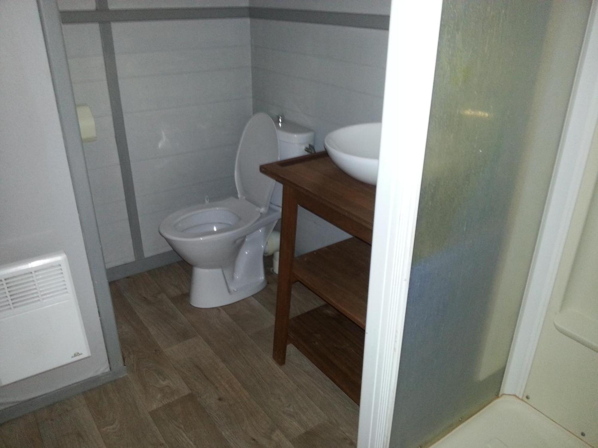 Camping Paradis Bellerive Montfrin Habitación foto