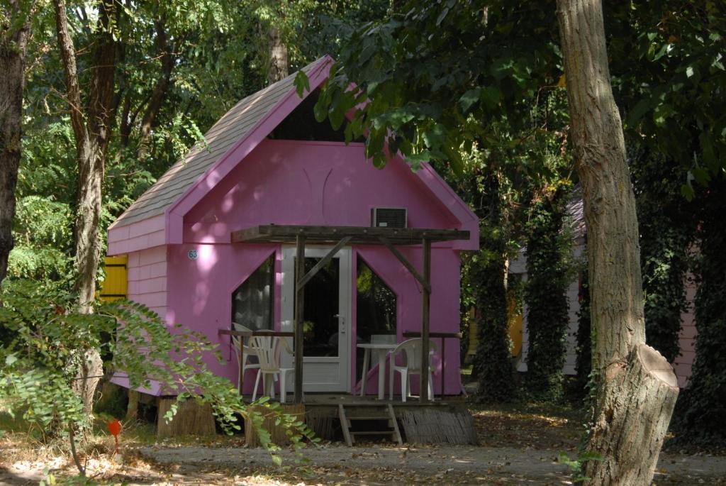 Camping Paradis Bellerive Montfrin Exterior foto